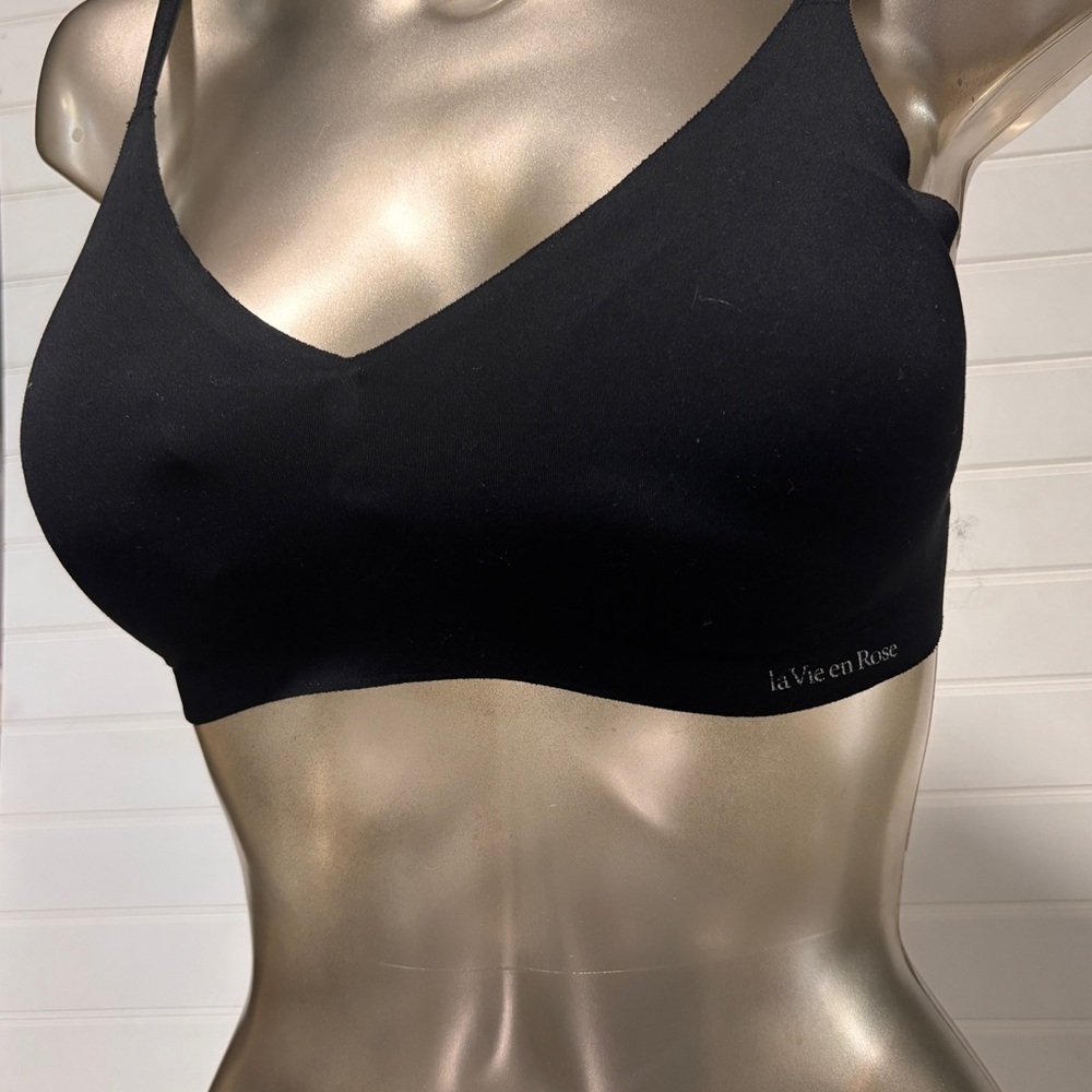 La Vie en Rose Black Seamless Wire Free Bra Size M